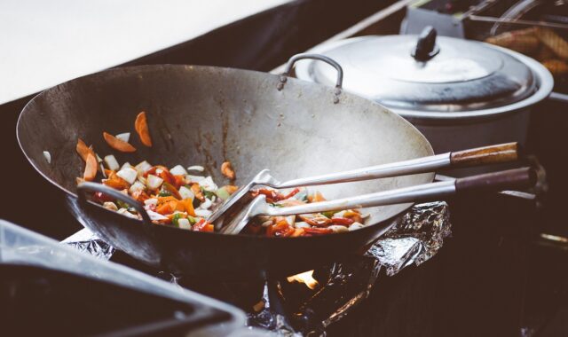 cooking, wok, chinese, asian, food, frying pan, meal, pan, vegetables, stir fry, frying, cook, cooking food, cooking vegetables, cooking, cooking, cooking, cooking, cooking, wok