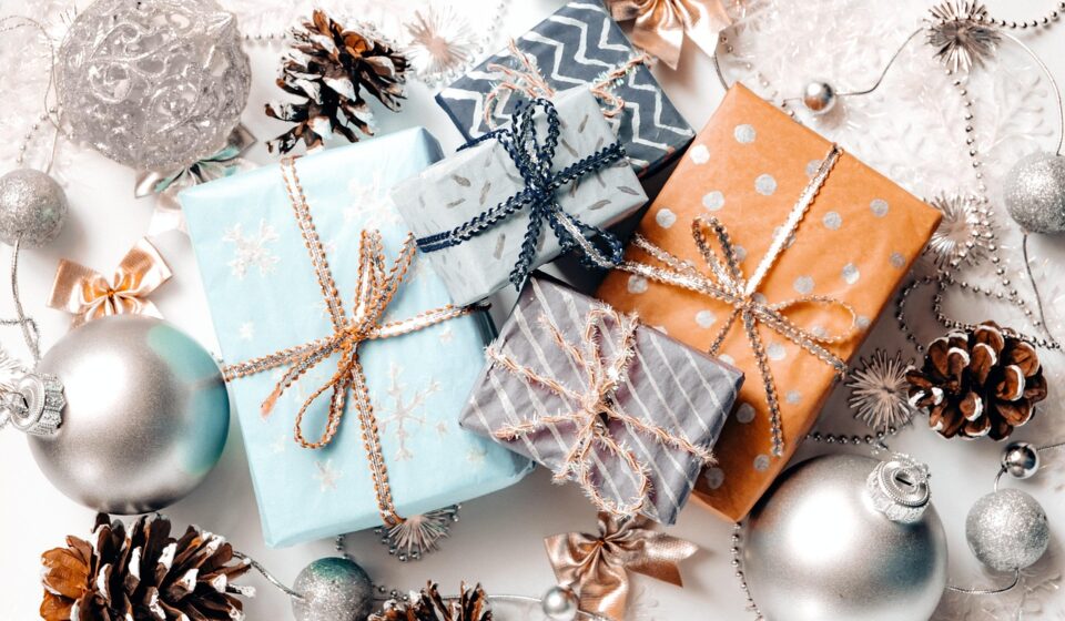 gifts, christmas, christmas decorations, christmas gifts, gift boxes, packaging, xmas, thanksgiving, decoration, decor, celebration, seasonal, presents, christmas ornaments, christmas decor, festive, flat lay, christmas wallpaper, gifts, christmas, christmas, christmas, christmas, christmas, christmas gifts, thanksgiving, thanksgiving