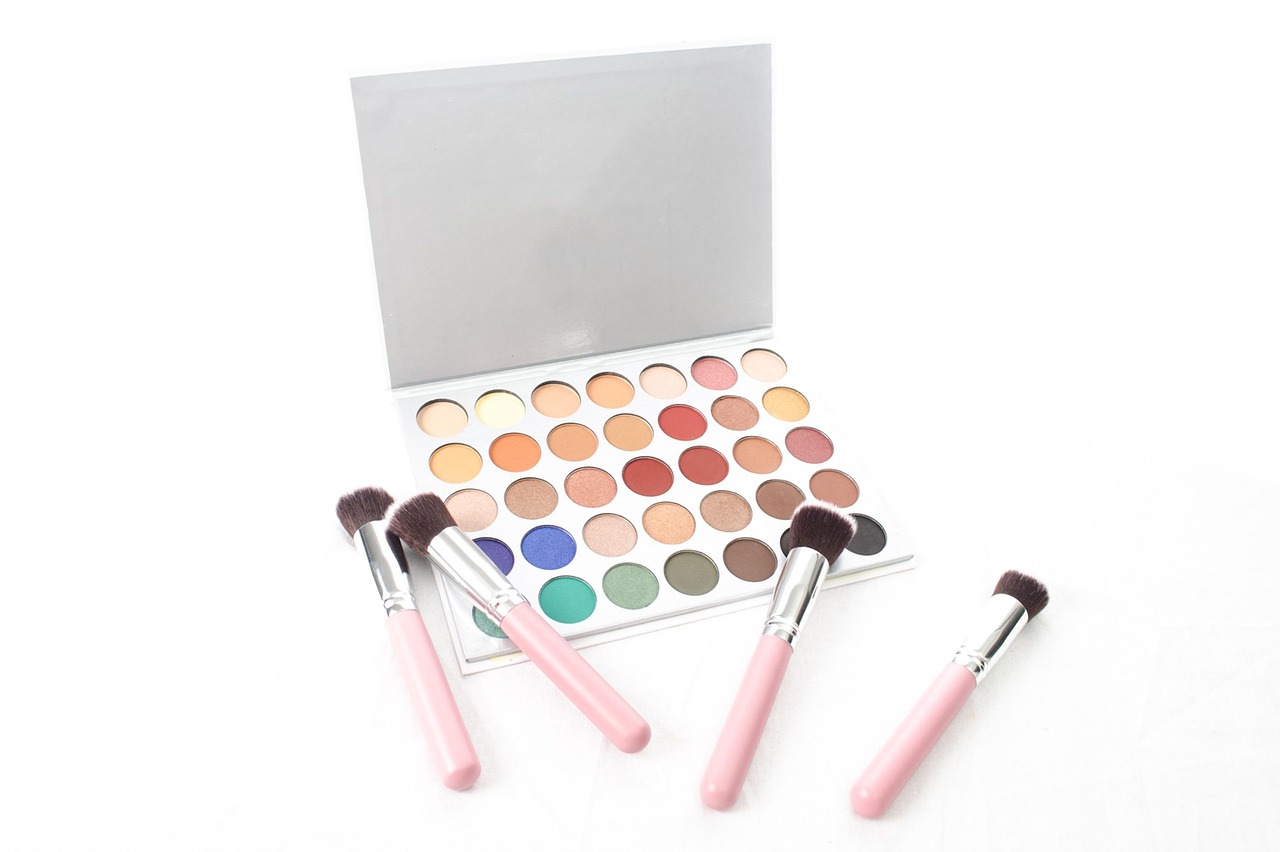 make-up, brushes, cosmetics, cosmetics, cosmetics, cosmetics, cosmetics, cosmetics