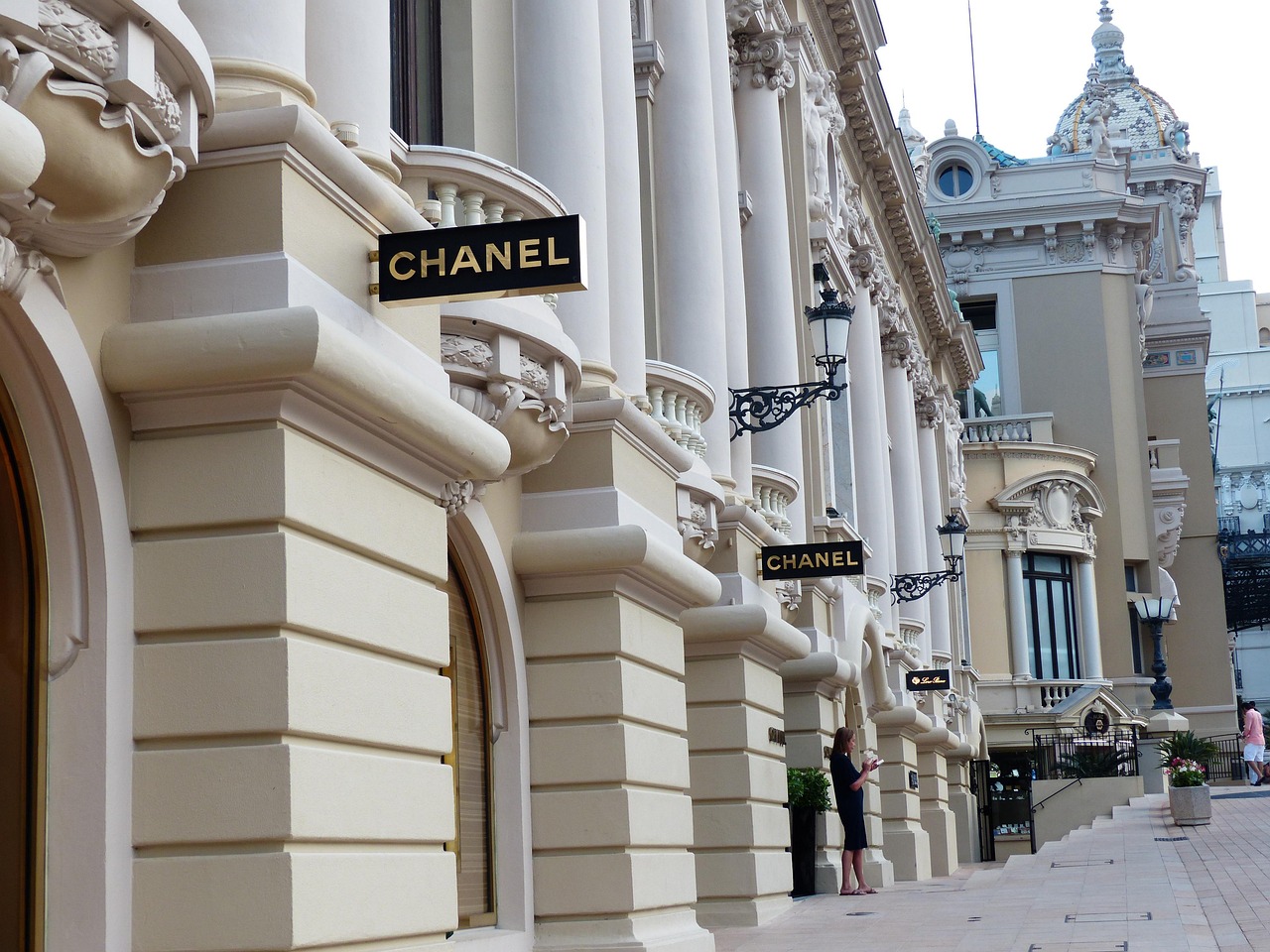 load line, monaco, shopping, wealth, chanel, advertising sign, brand, monaco, chanel, chanel, chanel, chanel, chanel