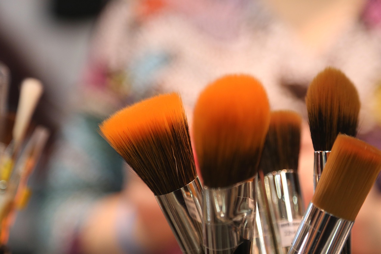 brushes, cosmetic tools, cosmetics, makeup, makeup tools, art tools, cosmetics, cosmetics, cosmetics, cosmetics, cosmetics, makeup, makeup, makeup, makeup, makeup tools, makeup tools, makeup tools, makeup tools, art tools
