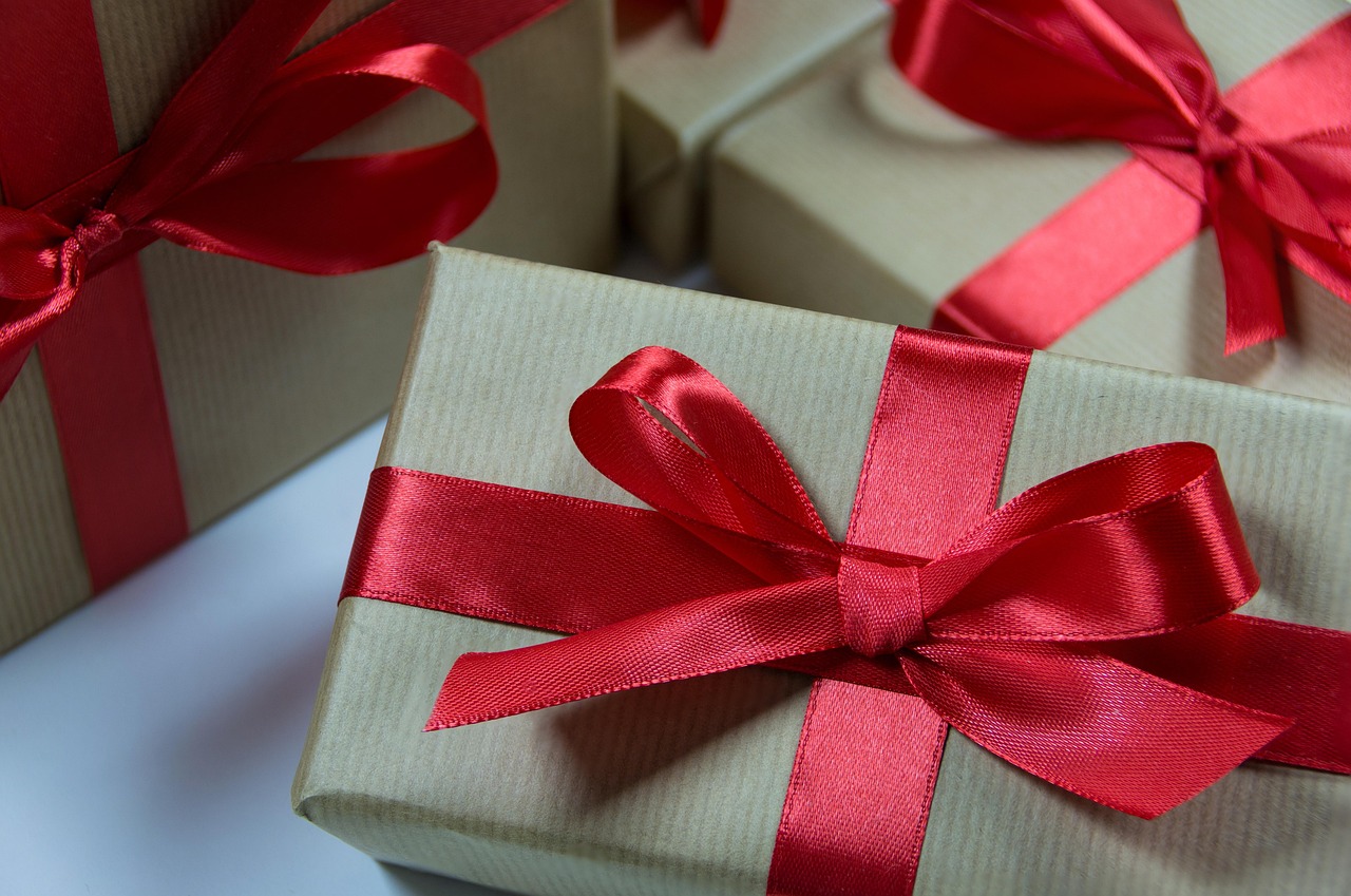 package, gift box, surprise, ribbon, bow, packaging, happy birthday, gift packaging, closeup, christmas, anniversary, gifts, presents, wrapped gifts, red bow, new year